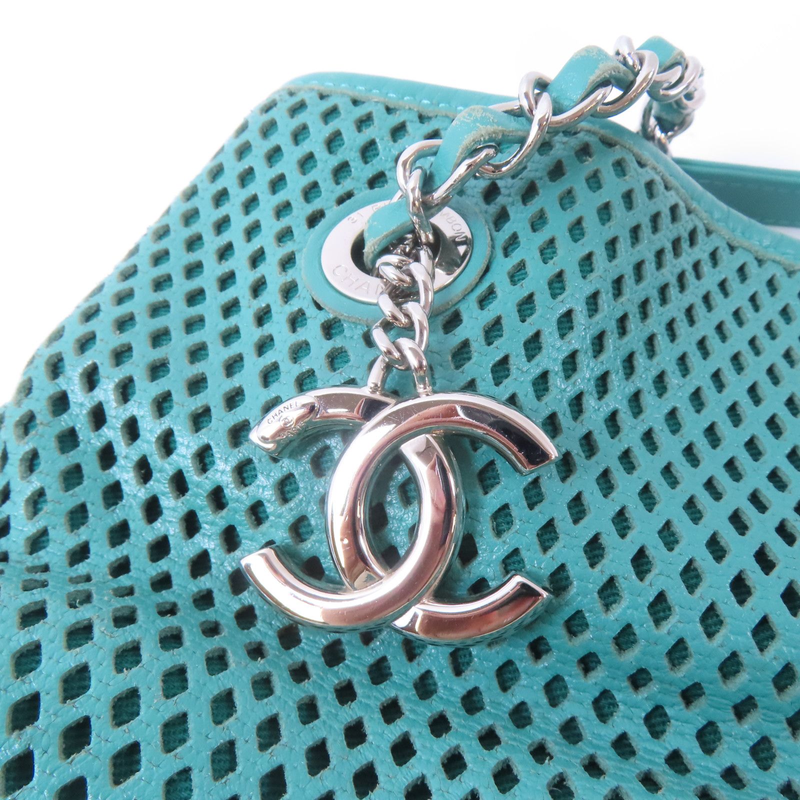 Chanel Green Diamond-shaped Sheepskin Leather Chain Shoulder Bag Silver Cross Shoulder Back