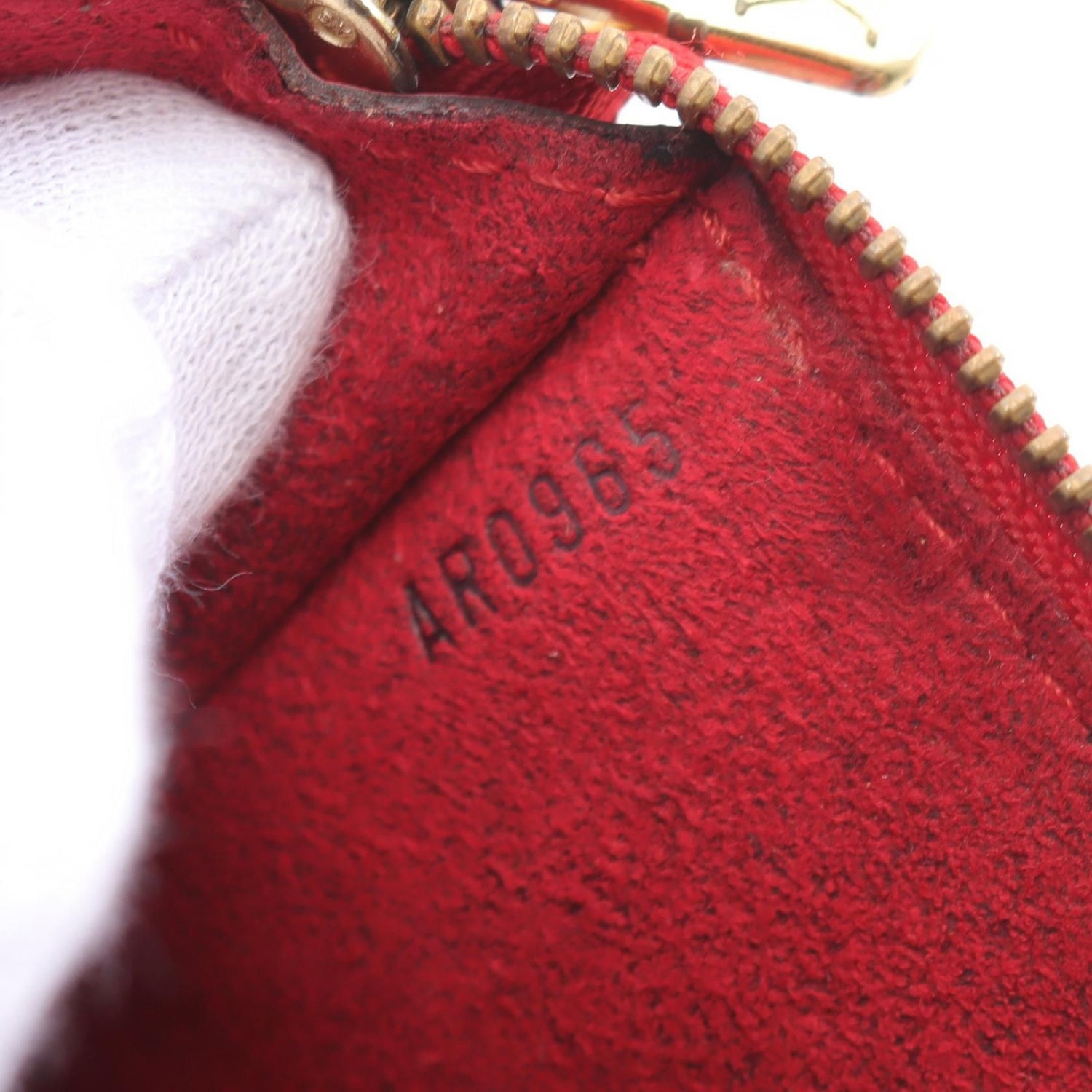 Louis Vuitton Pochette Accessoires Castilian Red Red Handbag M 52957