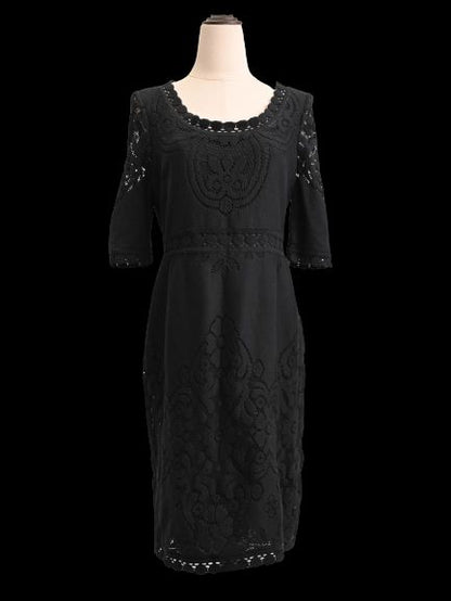 Excellent Valentino Black Lace Dress with Scoop Neckline and Sleeves