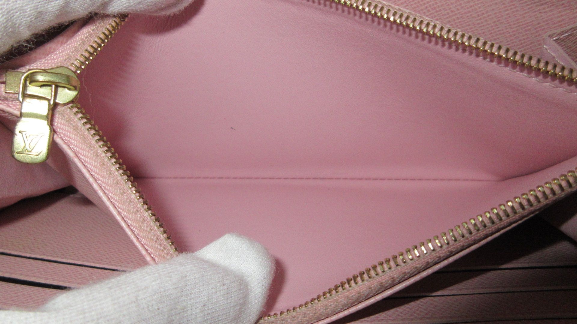 Louis Vuitton Zippy Wallet, Monogram
