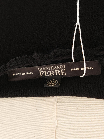 Excellent Gianfranco Ferr� Black Off-Shoulder Crop Top Size L