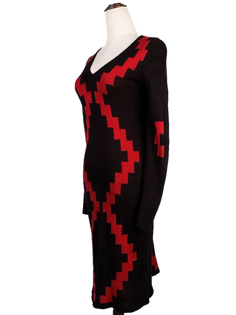 Excellent Diane von Furstenberg Black Wool Dress XS with Red Zigzag Pattern