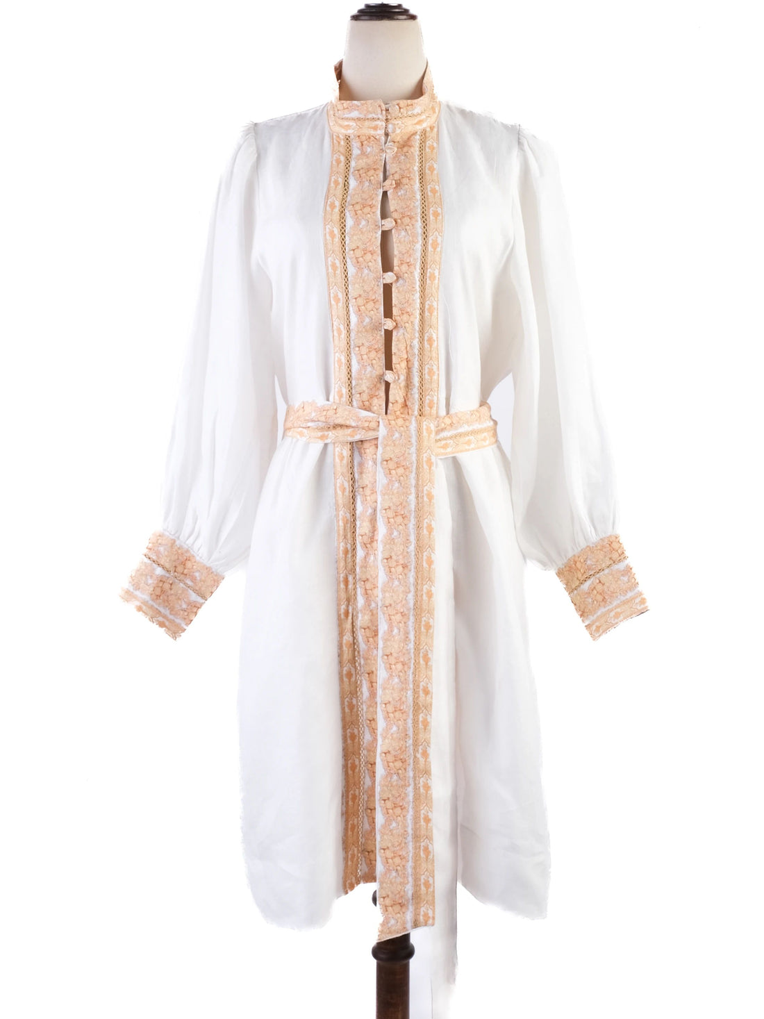 NEW Lug Von Siga White Dress Size S with Embroidery and Belt