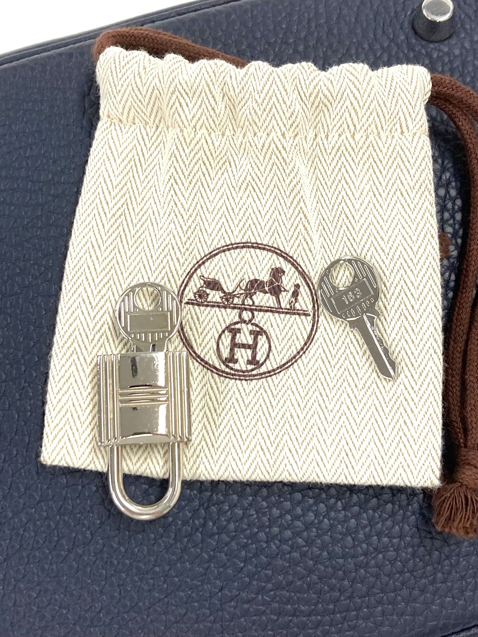 Hermes Navy Picotin MM,Taurillon Clemence PHW  Y Stamp