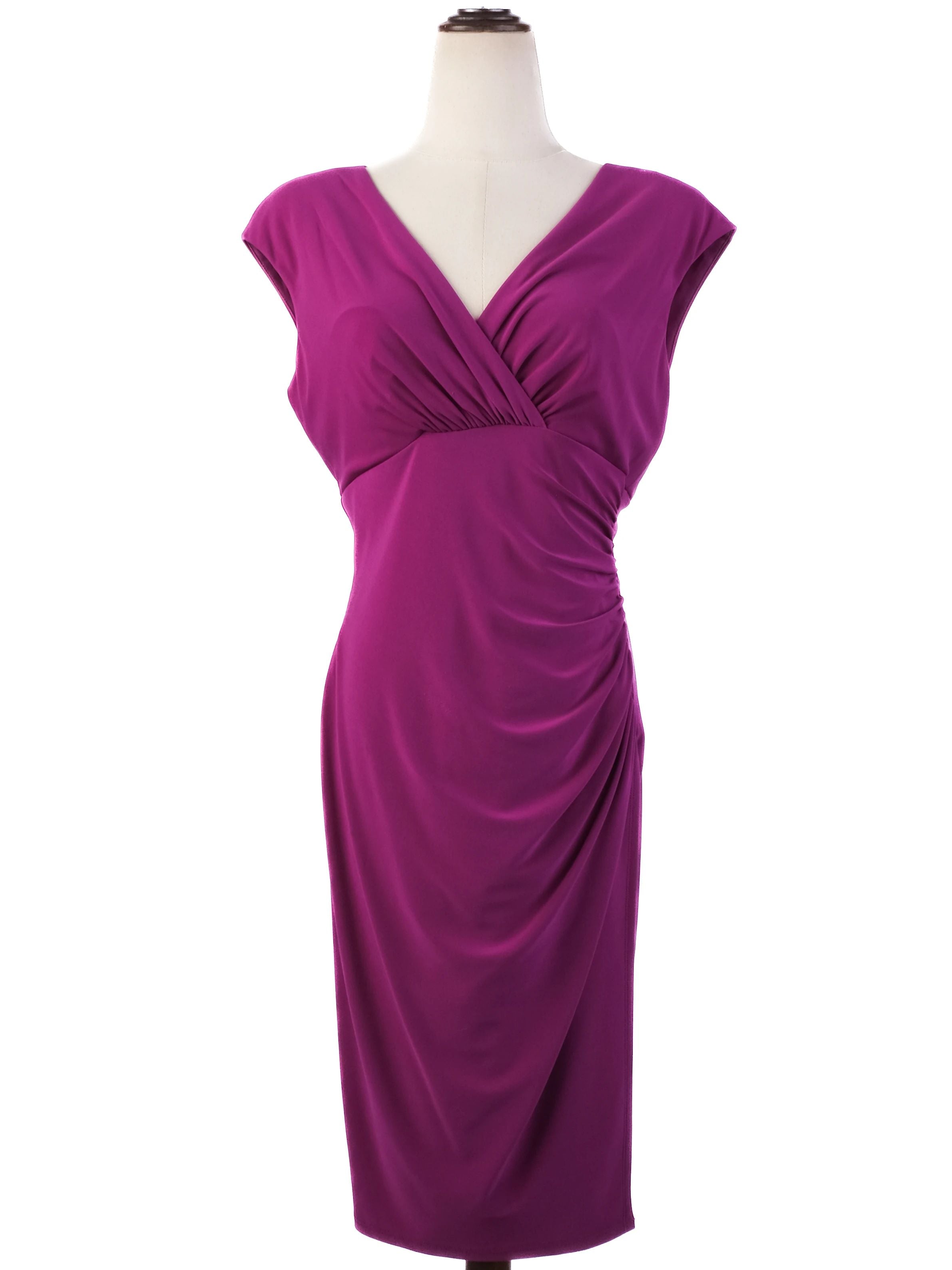 Excellent Ralph Lauren Purple Fitted Dress Size M with V-Neckline