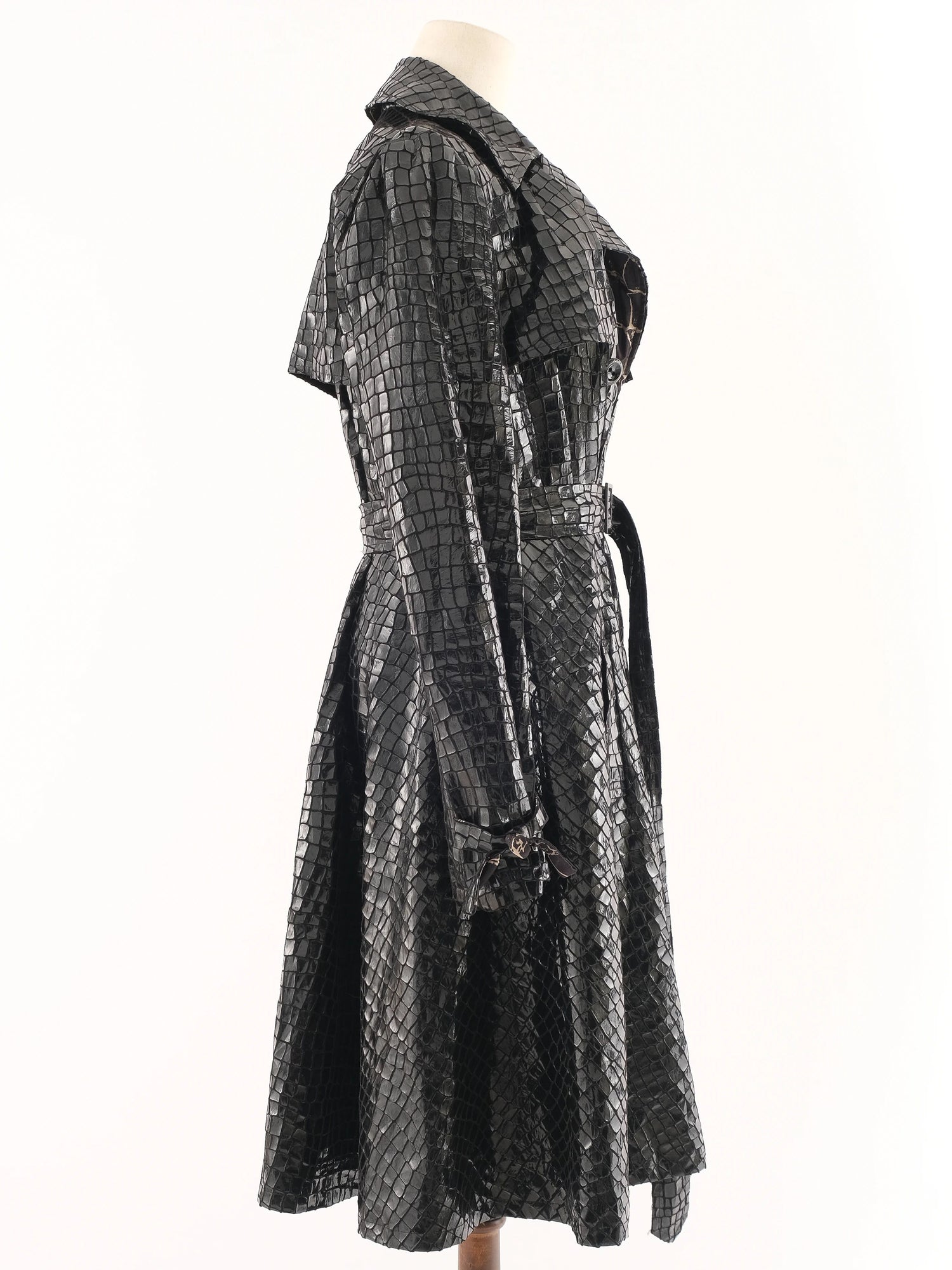 Excellent Armani Collezioni Black Crocodile-Patterned Trench Coat L