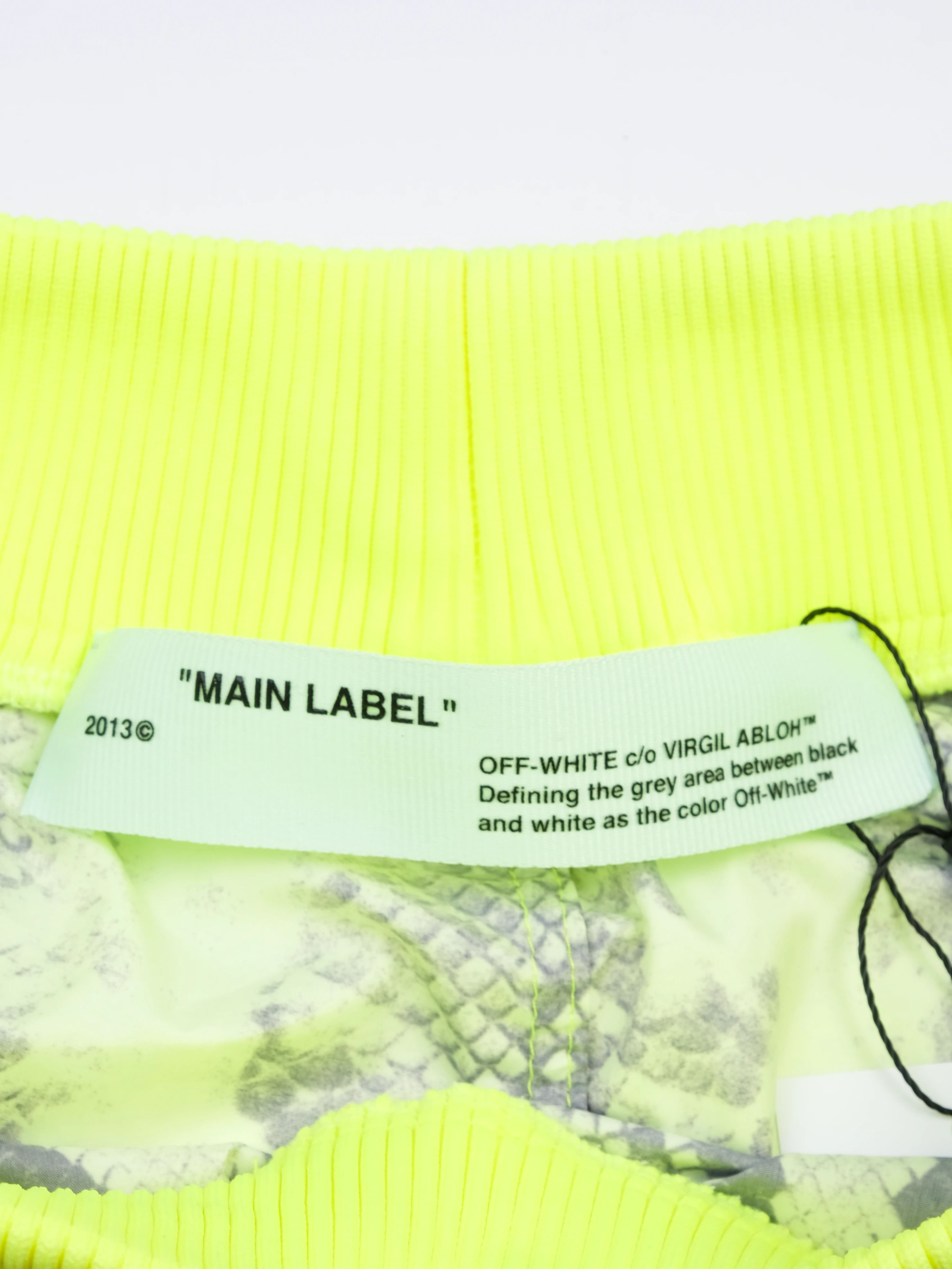 Excellent Off-White Women&