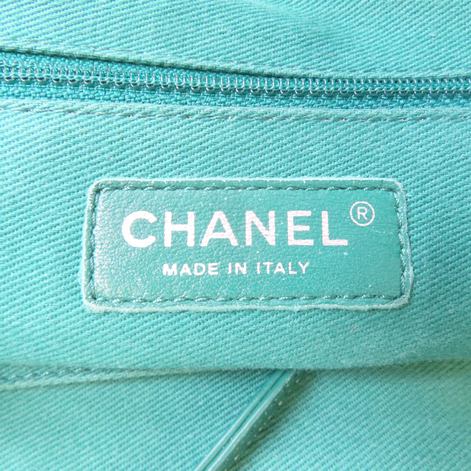 Chanel Green Diamond-shaped Sheepskin Leather Chain Shoulder Bag Silver Cross Shoulder Back