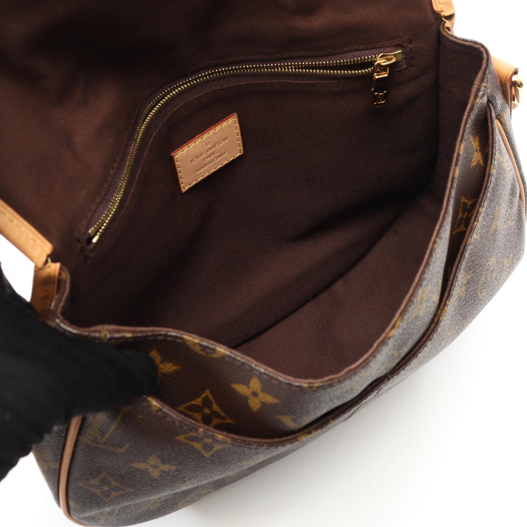 Louis Vuitton Menilmontant PM, Monogram