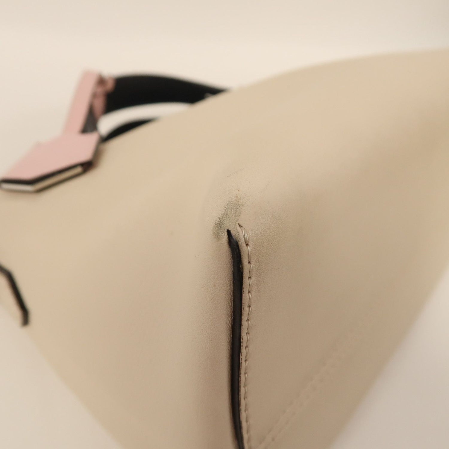 Fendi Sheepskin Leather By The Way Silver Hand-handed Shoulder Bag 2way Shoulder Bag Beige White Lambskin (sheep Leathe