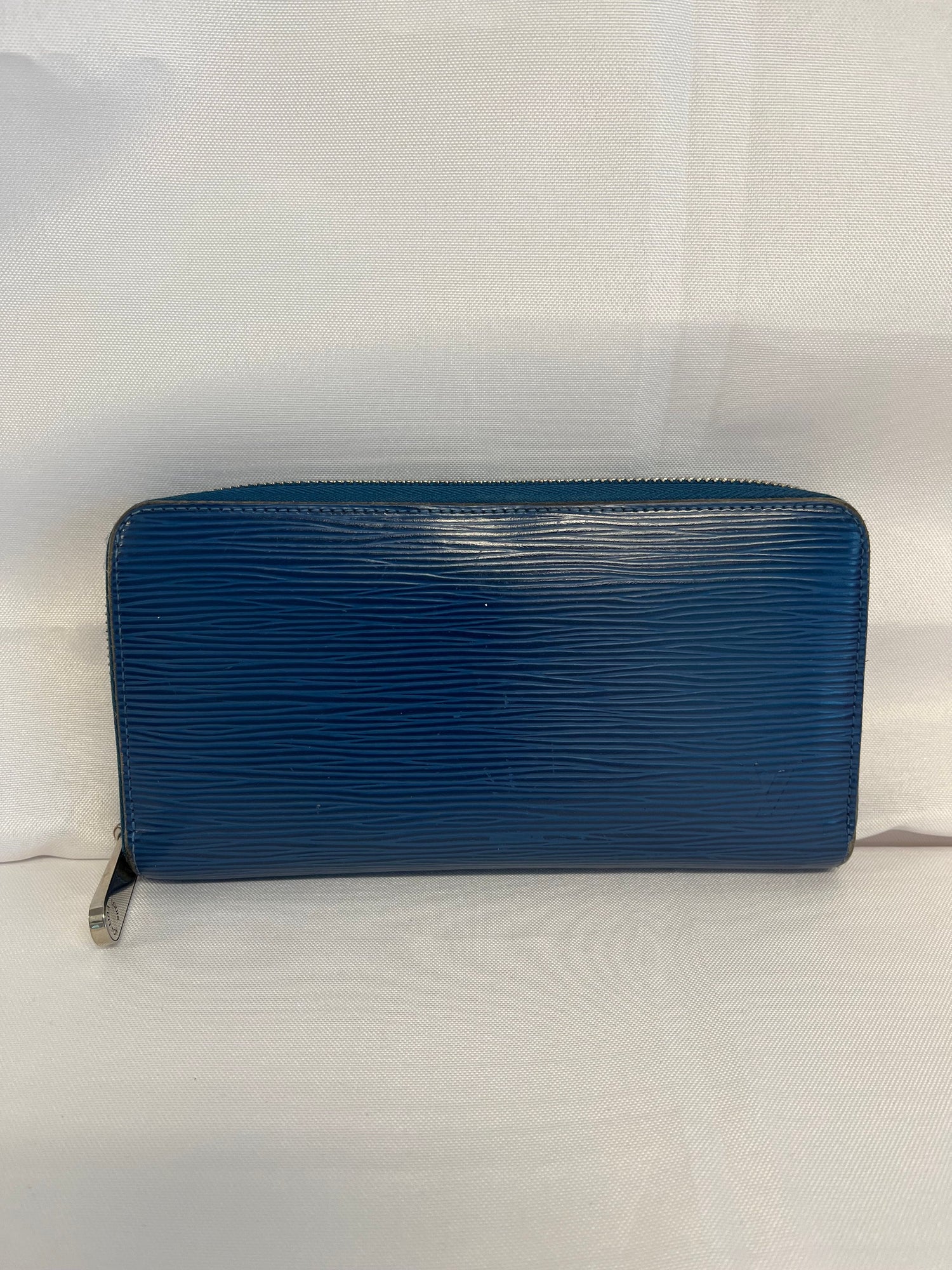 Louis Vuitton Epi Zippy Wallet