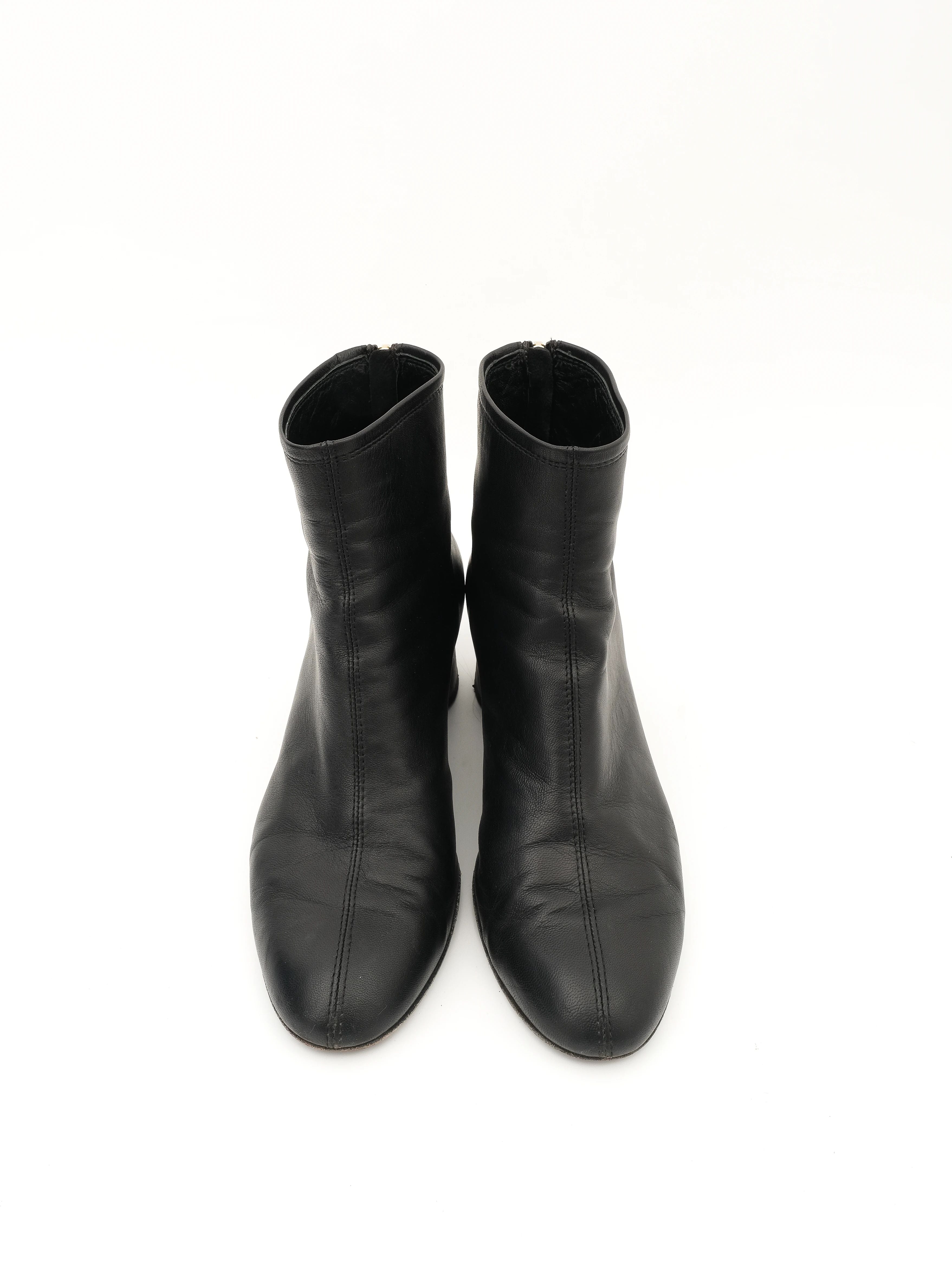 Excellent AGL Black Leather Ankle Boots Size 36 with Block Heel