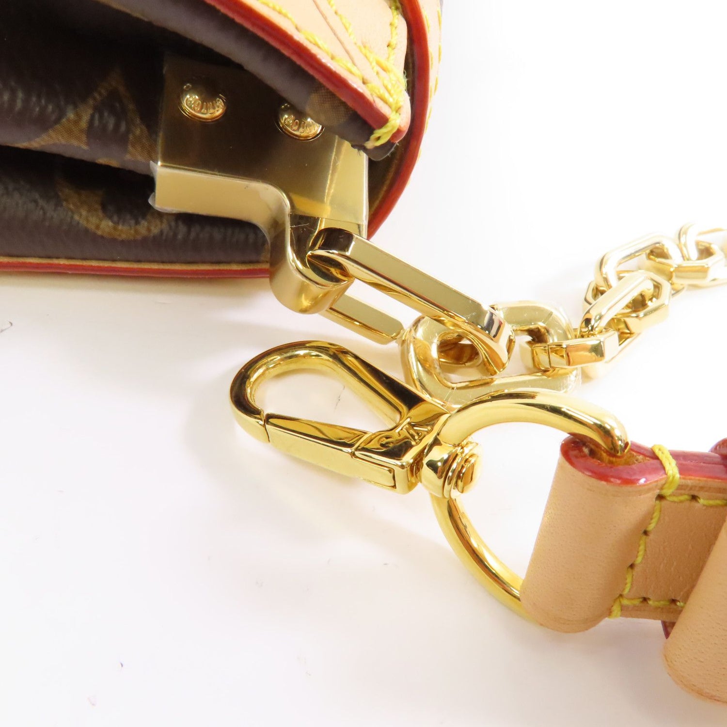 Louis Vuitton Monogram Dauphine Soft Gm Kinpaku Hand-handed Bag For Shoulders And Backs Palm Colo