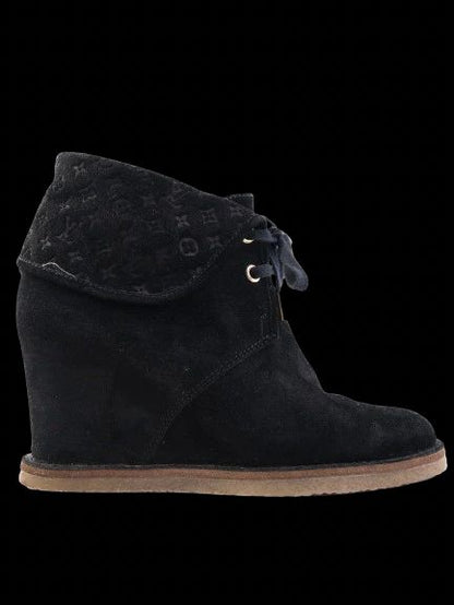 Excellent Louis Vuitton Black Suede Wedge Ankle Boots Size N/A