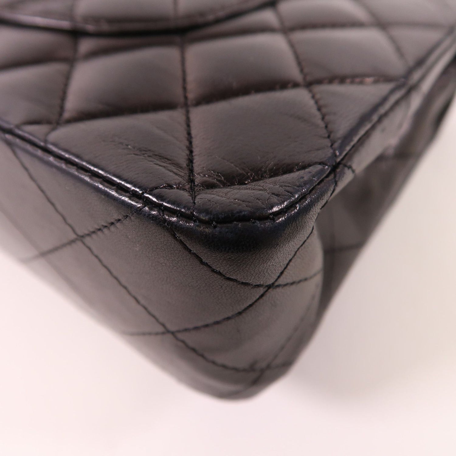 Chanel Black Sheepskin Leather Classic 25 Silver Crosshair Shoulder Bag Lambskin (sheep Leather) A