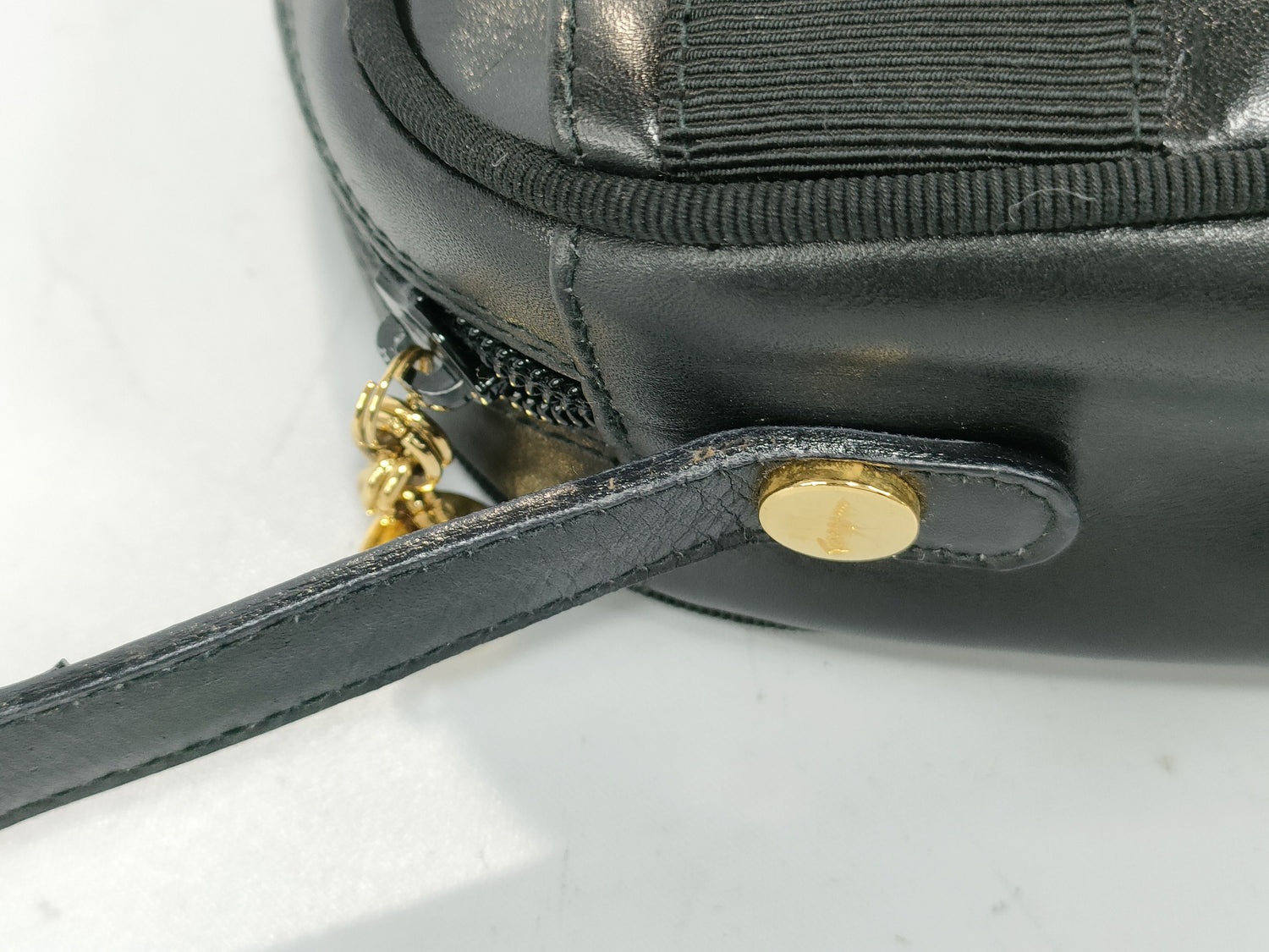 Salvatore Ferragamo Vara Leather Shoulder Bag