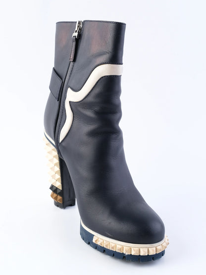 Excellent Fendi Blue Leather Ankle Boots Size 38 with Unique Design