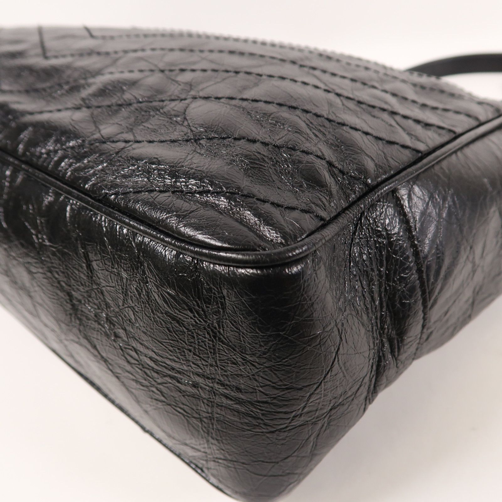 Yves Saint Laurent Cowhide Leather Niki Large Silver Shoulder Bag Black Calfskin (cowhide) Pmr 504