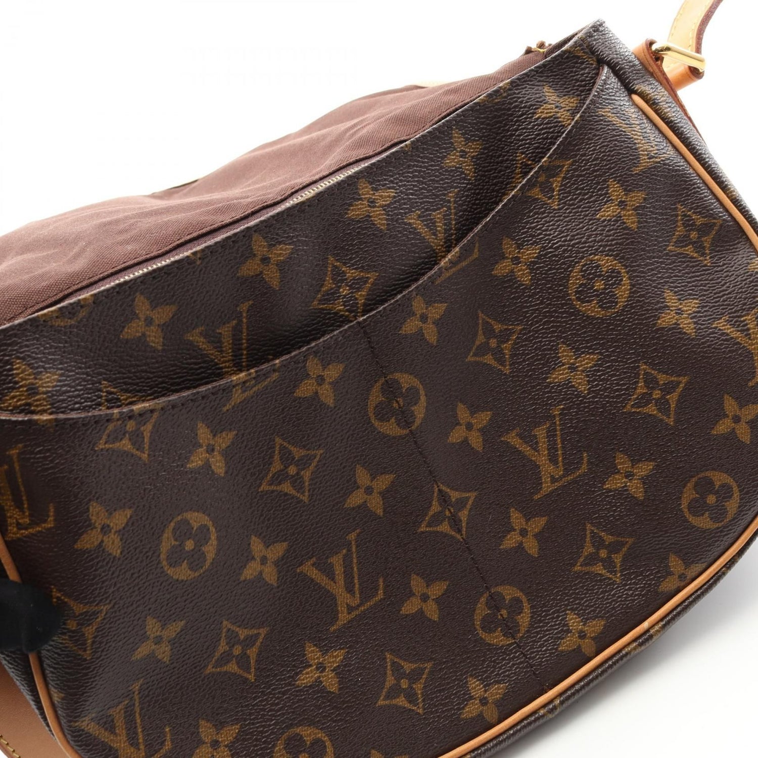 Louis Vuitton Menilmontant PM, Monogram