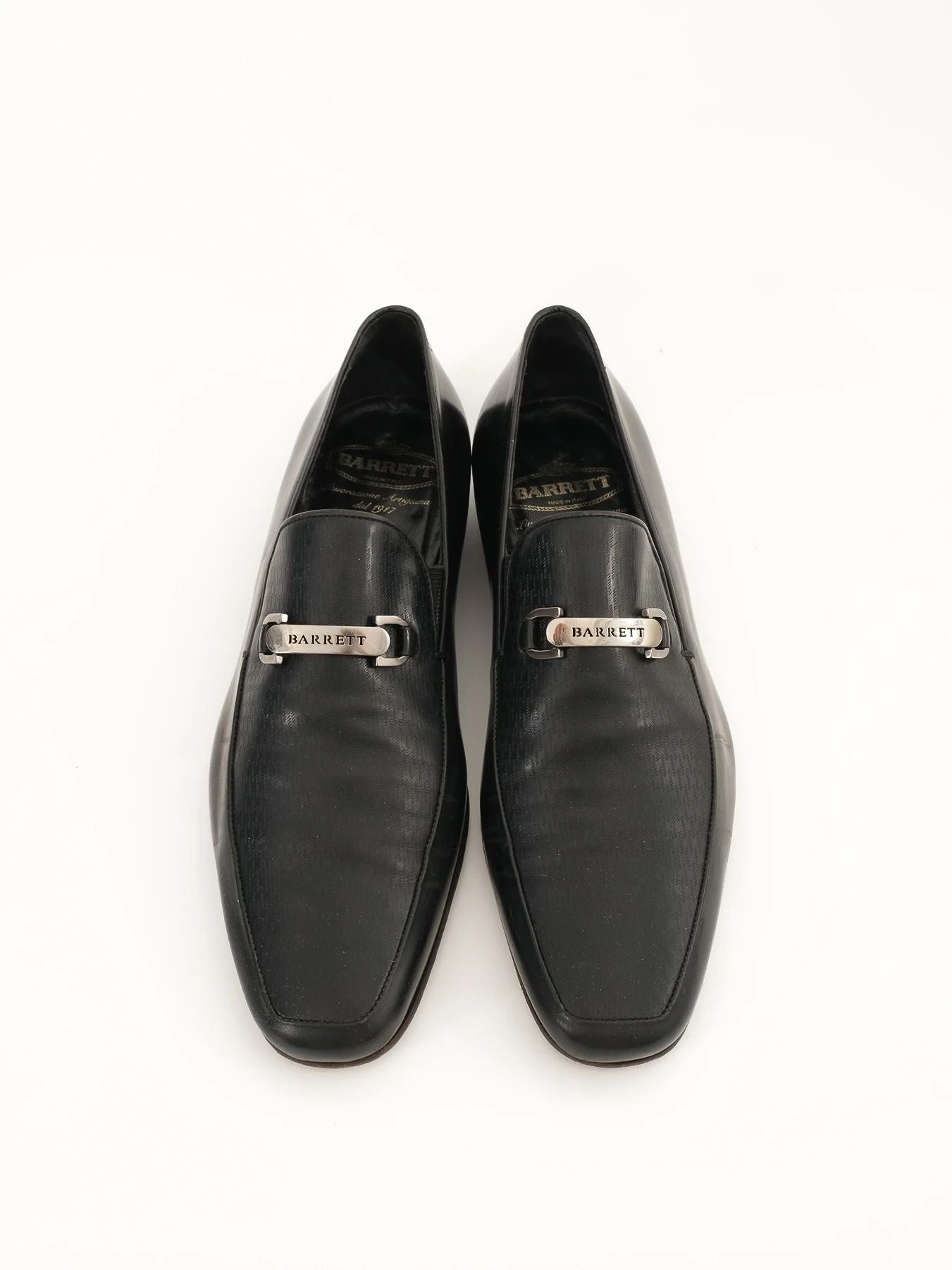 Excellent Condition Black Leather Loafers Size 42 with Metallic Detail