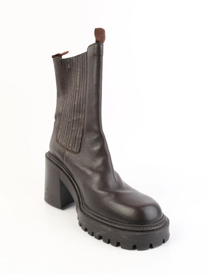 Vic Matie Black Leather Chelsea Boots Size 40 Excellent Condition