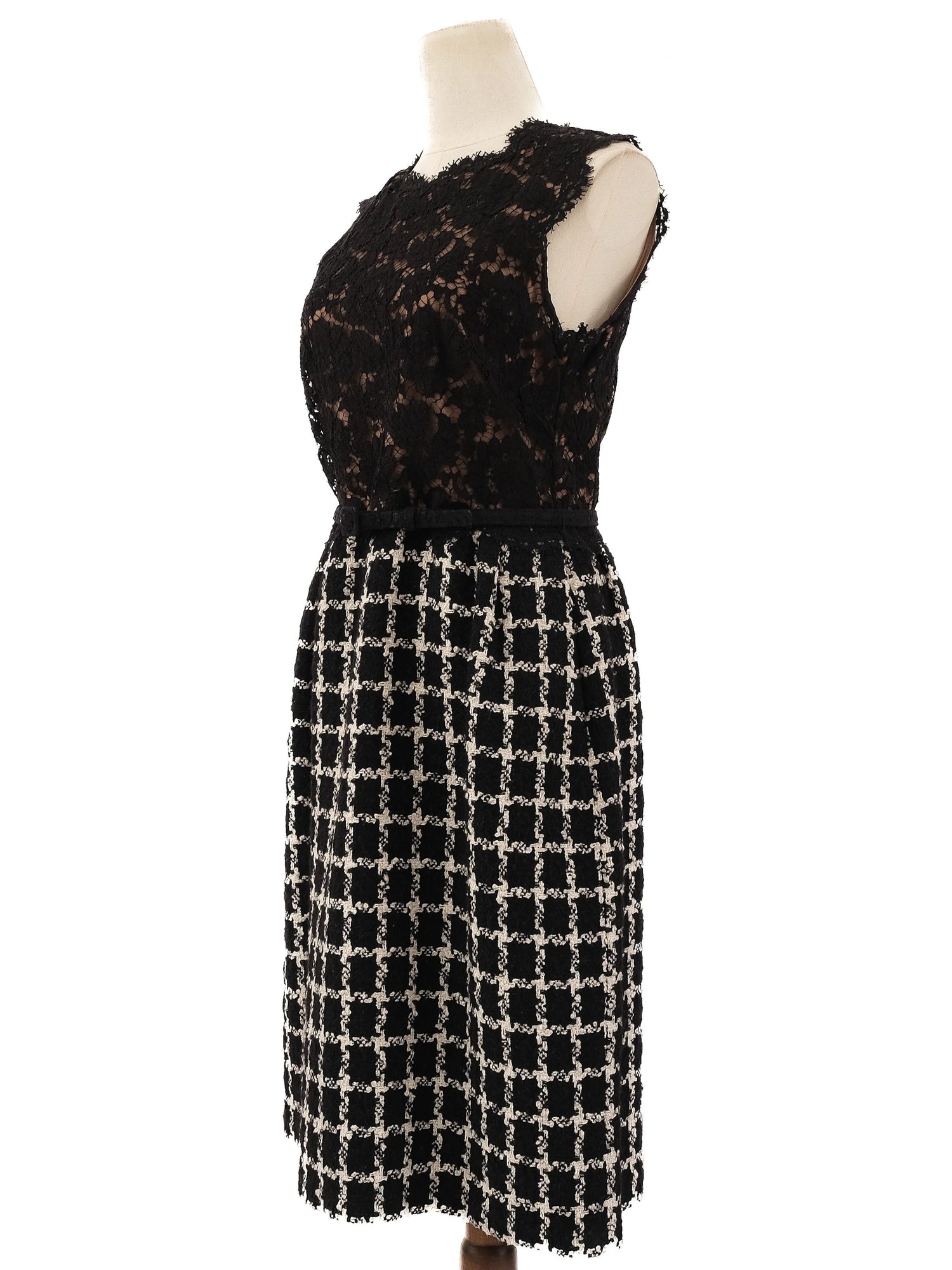 Excellent Valentino Black Sleeveless Dress XL Viscose Lace Details