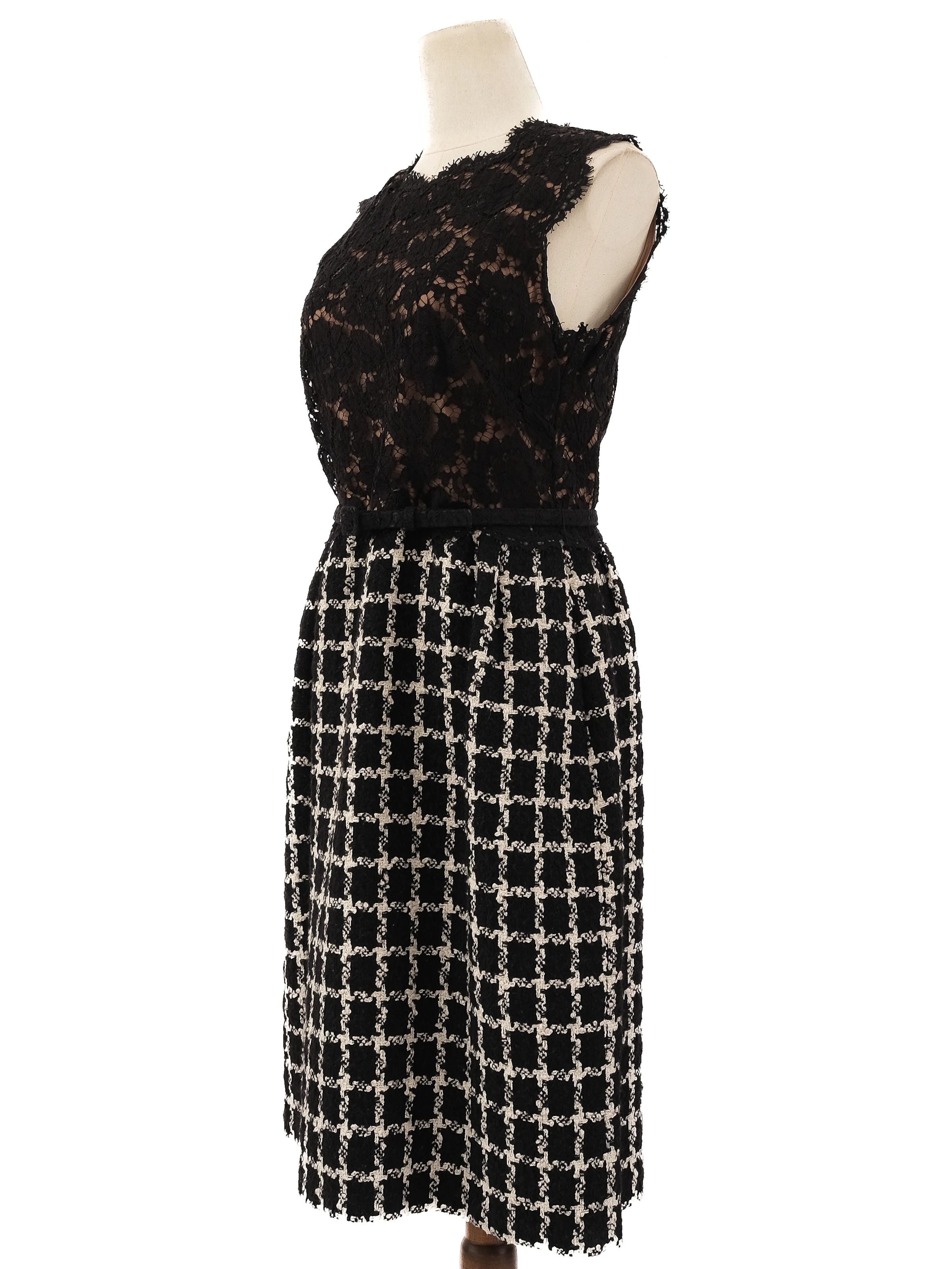 Excellent Valentino Black Sleeveless Dress XL Viscose Lace Details