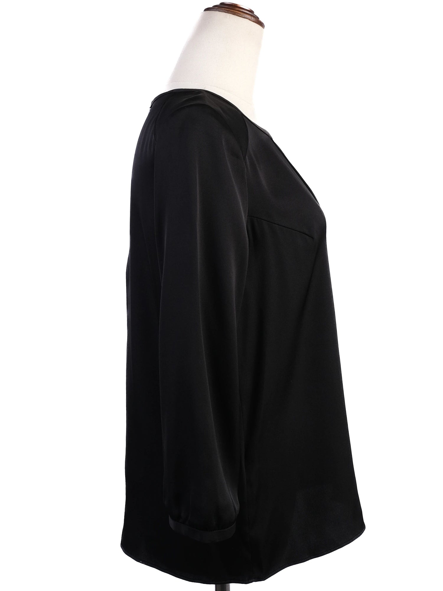 Excellent Hugo Boss Black Silk Blouse Size XS with Keyhole Opening