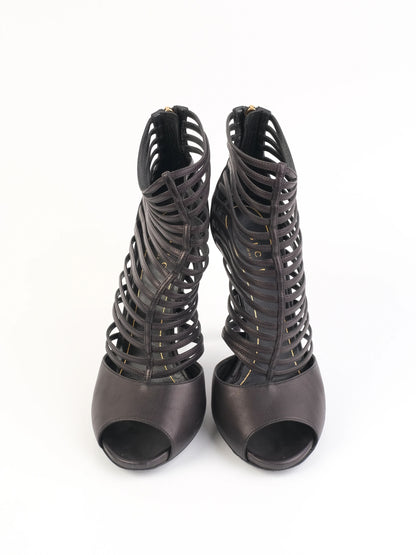 Excellent Gucci Black Leather High-Heeled Peep-Toe Booties Size 36.5