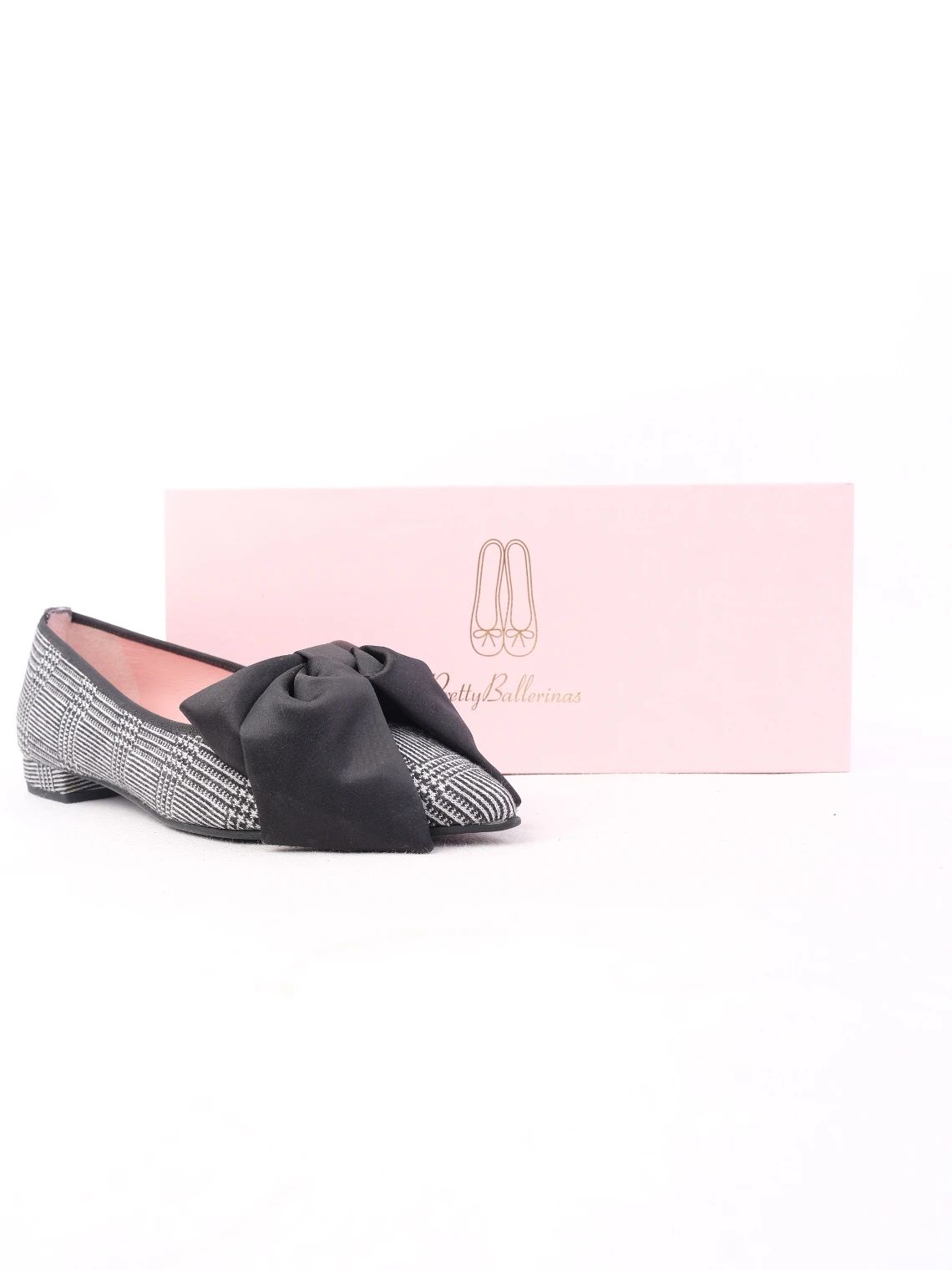 NEW Pretty Ballerinas Gray Fabric Flat Shoes Size 36 with Bow