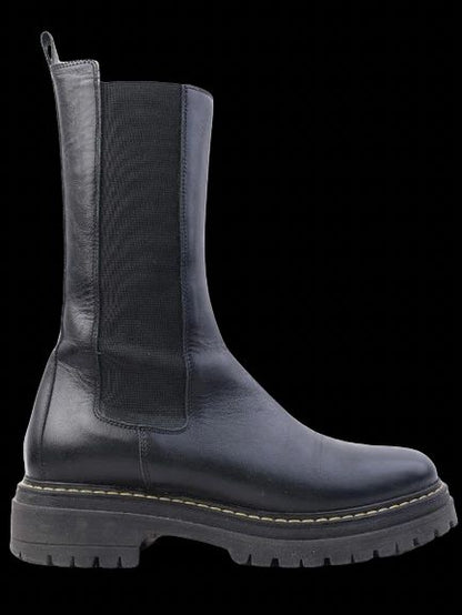 Excellent Pinko Black Leather Ankle Boots with Rugged Sole