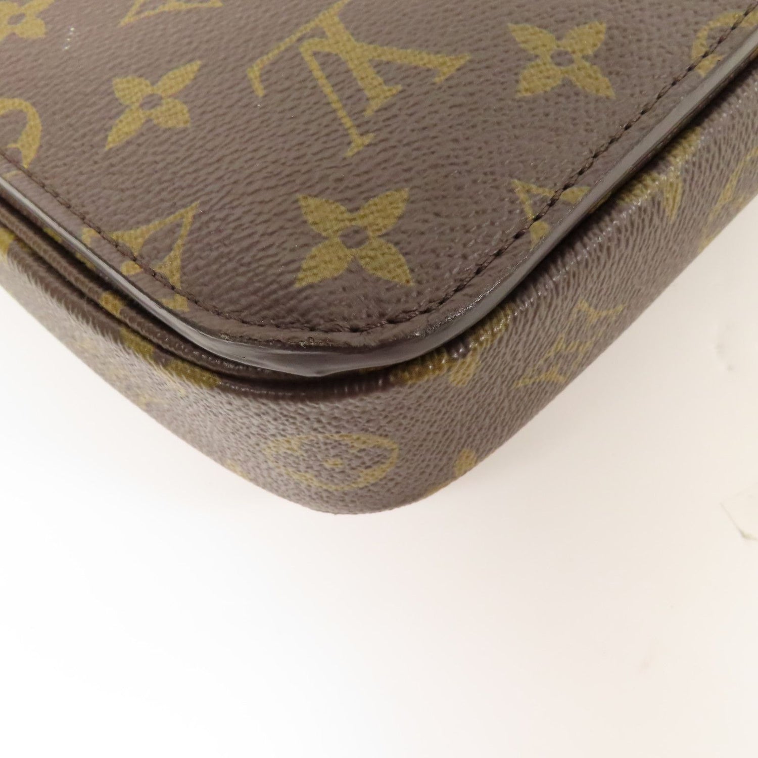 Louis Vuitton Pochette Metis, Monogram