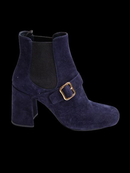 Good Condition Prada Purple Suede Ankle Boots Size 37.5 with Buckle