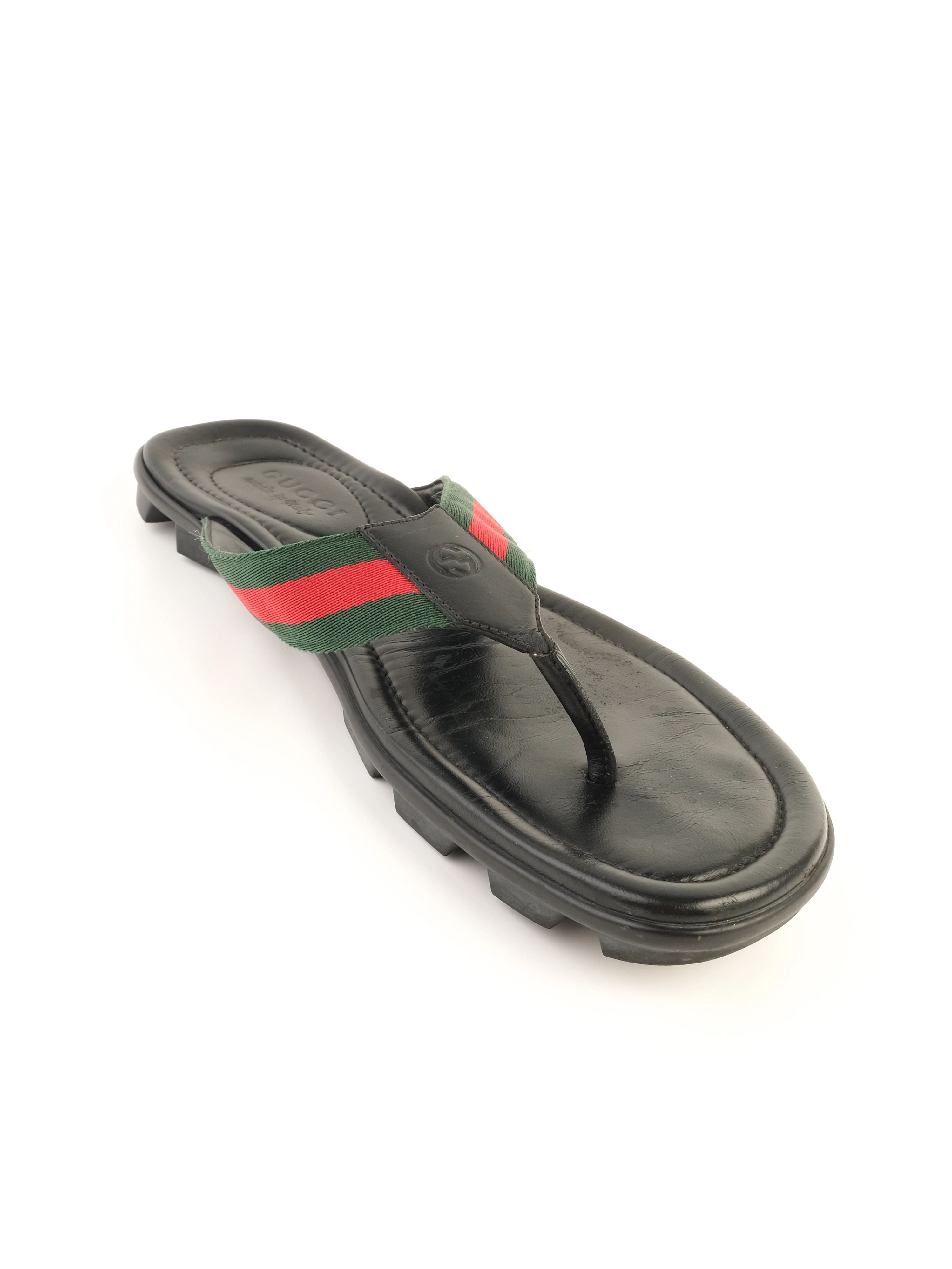 Excellent Gucci Black Leather Flip-Flop Sandals Size 43
