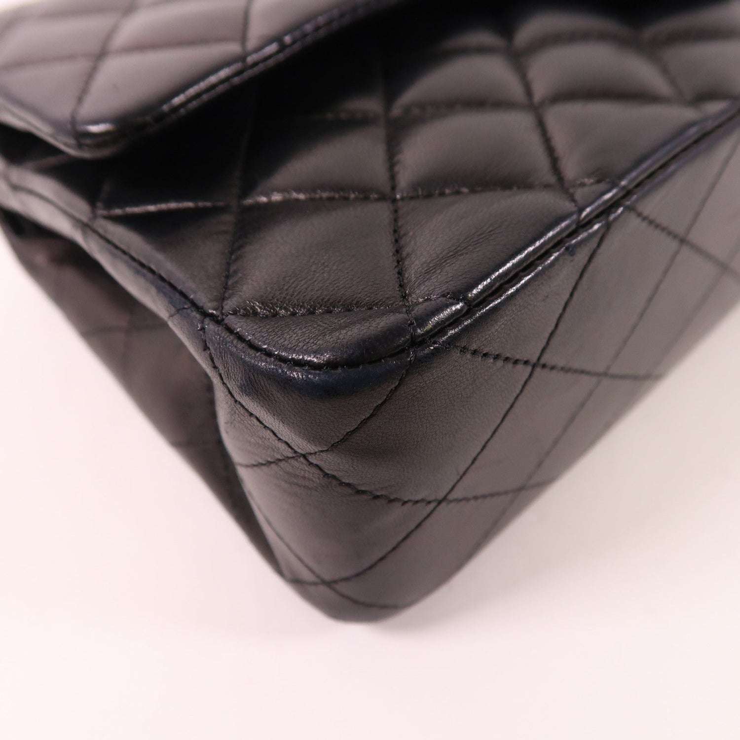 Chanel Black Sheepskin Leather Classic 25 Silver Crosshair Shoulder Bag Lambskin (sheep Leather) A