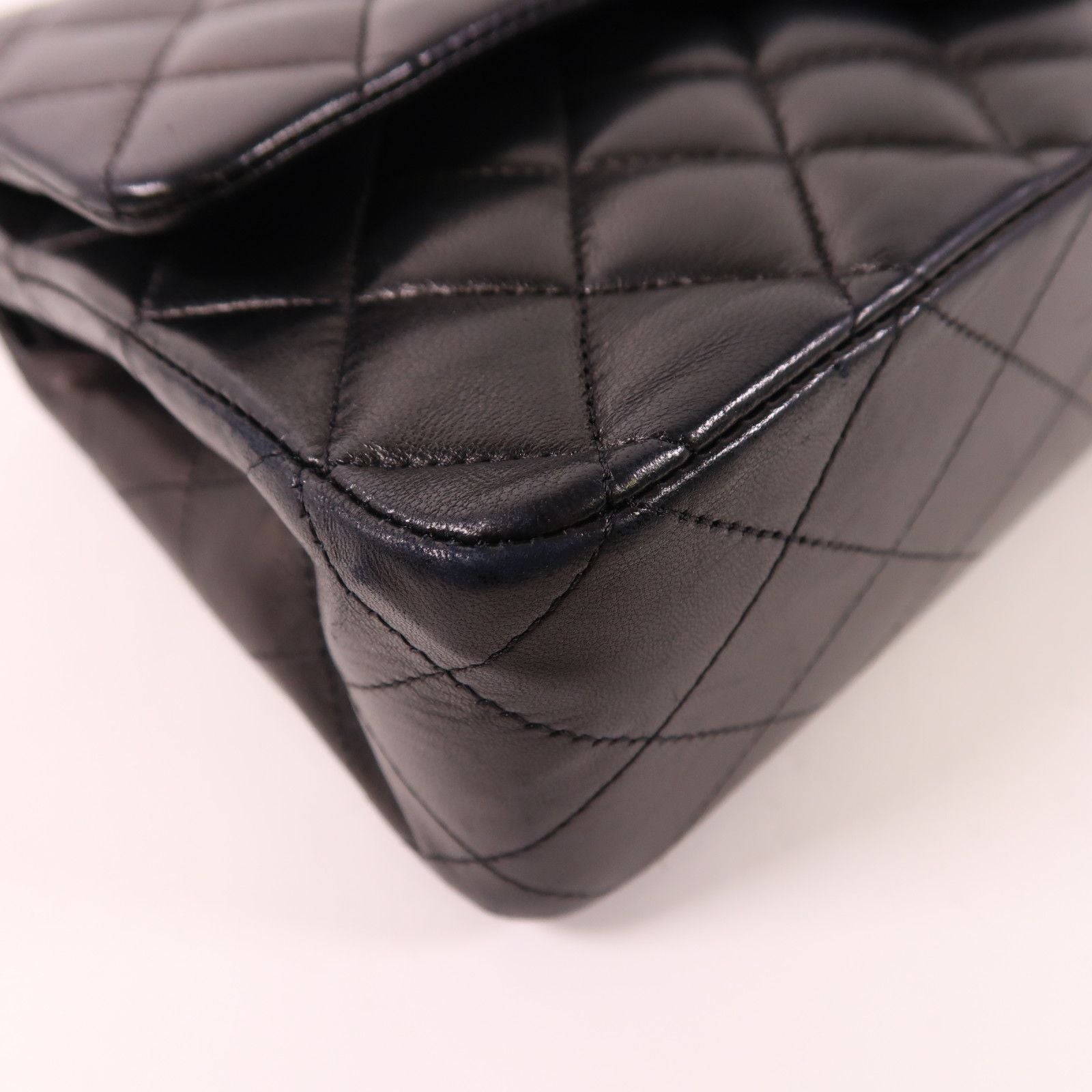 Chanel Black Sheepskin Leather Classic 25 Silver Crosshair Shoulder Bag Lambskin (sheep Leather) A