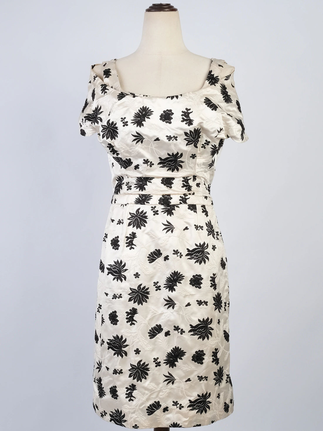 Excellent Balenciaga Cream Floral Silk Dress Size L