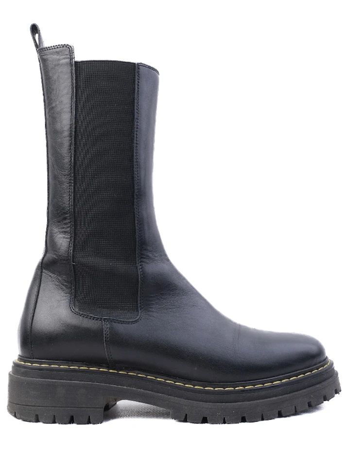 Excellent Pinko Black Leather Ankle Boots with Rugged Sole