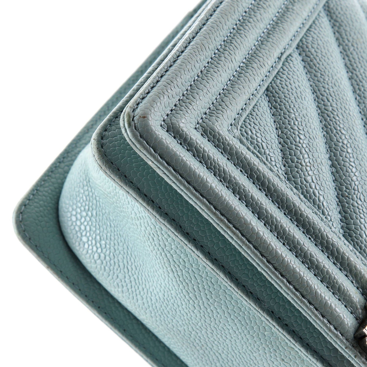 Chanel Boy Flap Bag Chevron Caviar New Medium