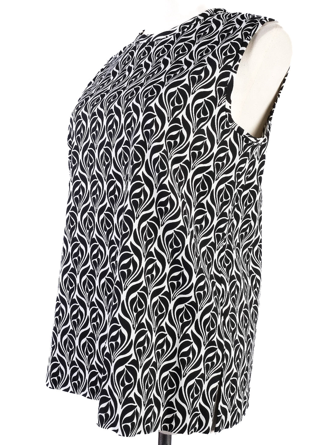 Excellent Max Mara Sleeveless Black and White Patterned Dress Women