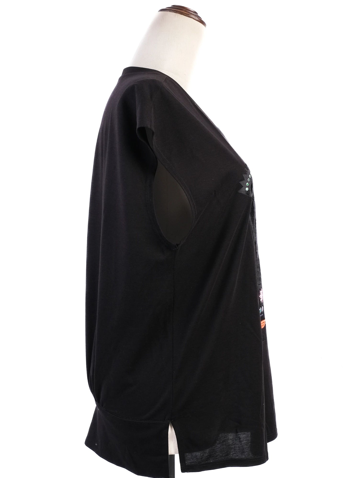 Excellent Emporio Armani Black Graphic T-Shirt Size M for Women