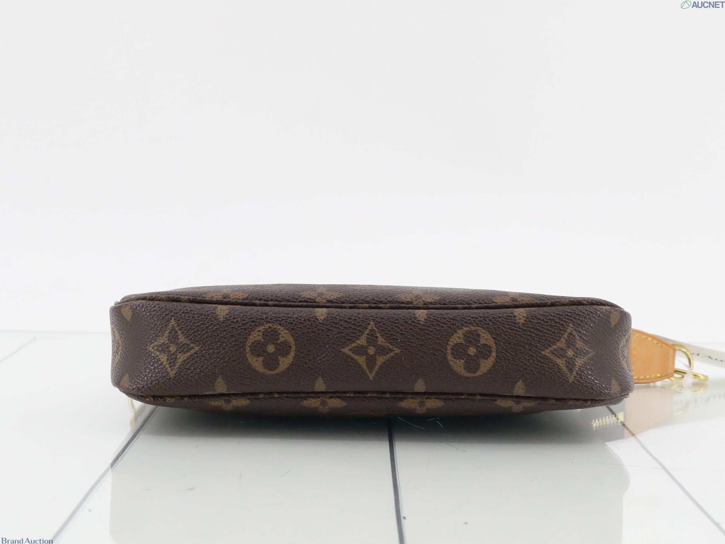 Louis Vuitton Pochette Accessoires, Monogram