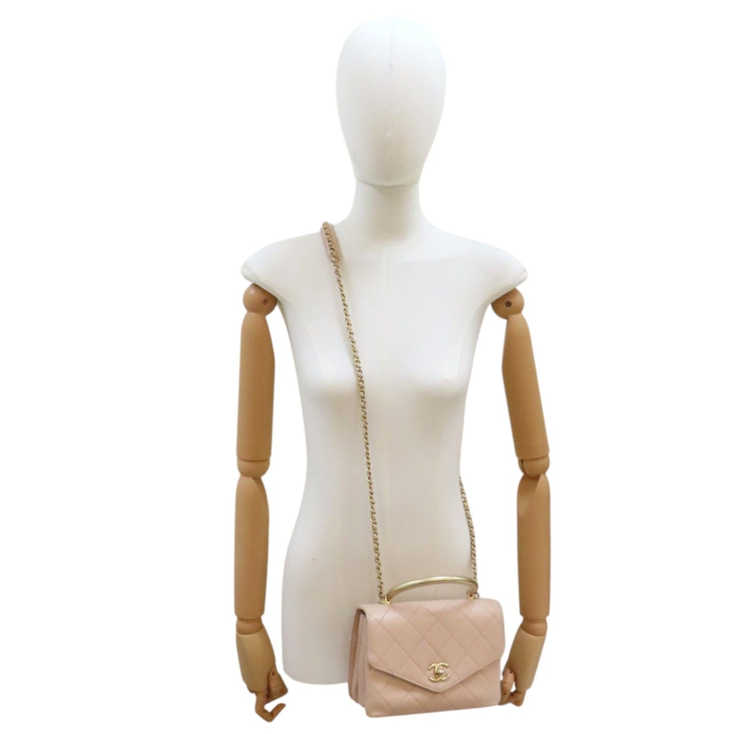 Chanel Matelasse Shoulder Handbag Calfskin Pink (no Card)