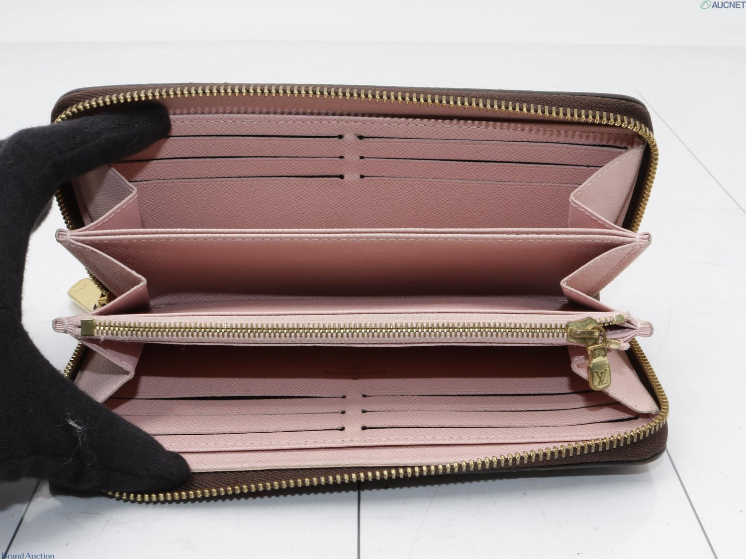 Louis Vuitton Zippy Wallet, Monogram
