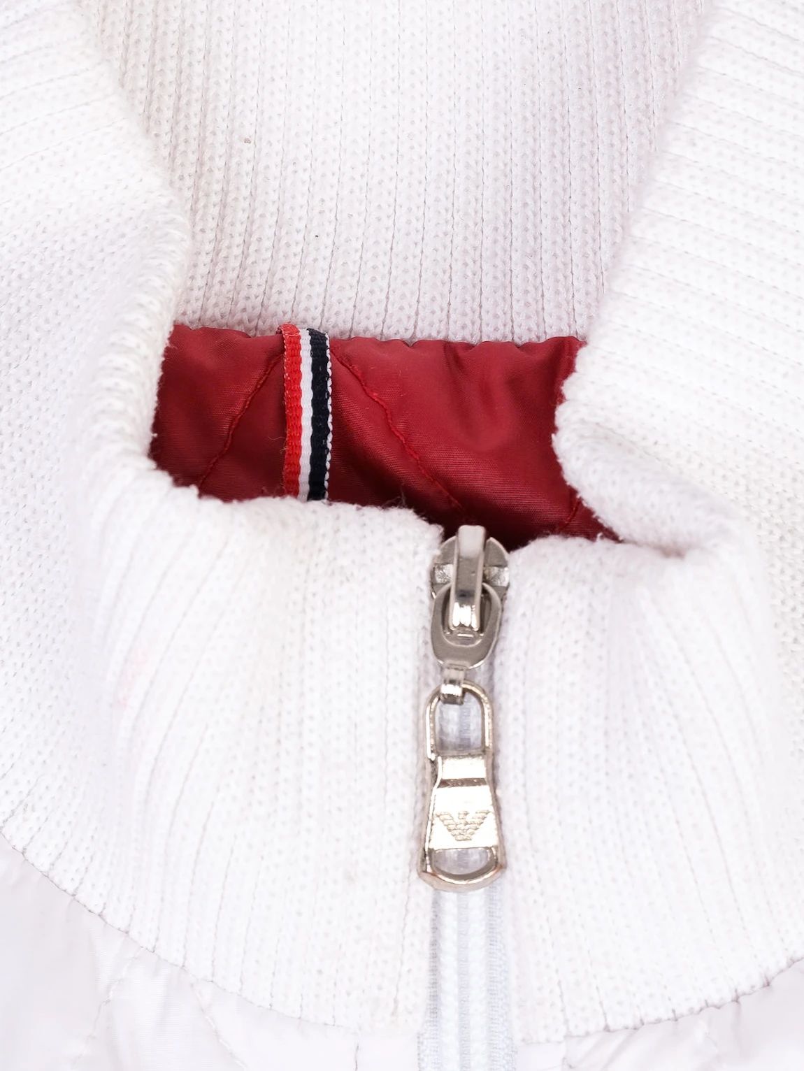 Excellent Armani Junior White Quilted Jacket Size 10 for Kids