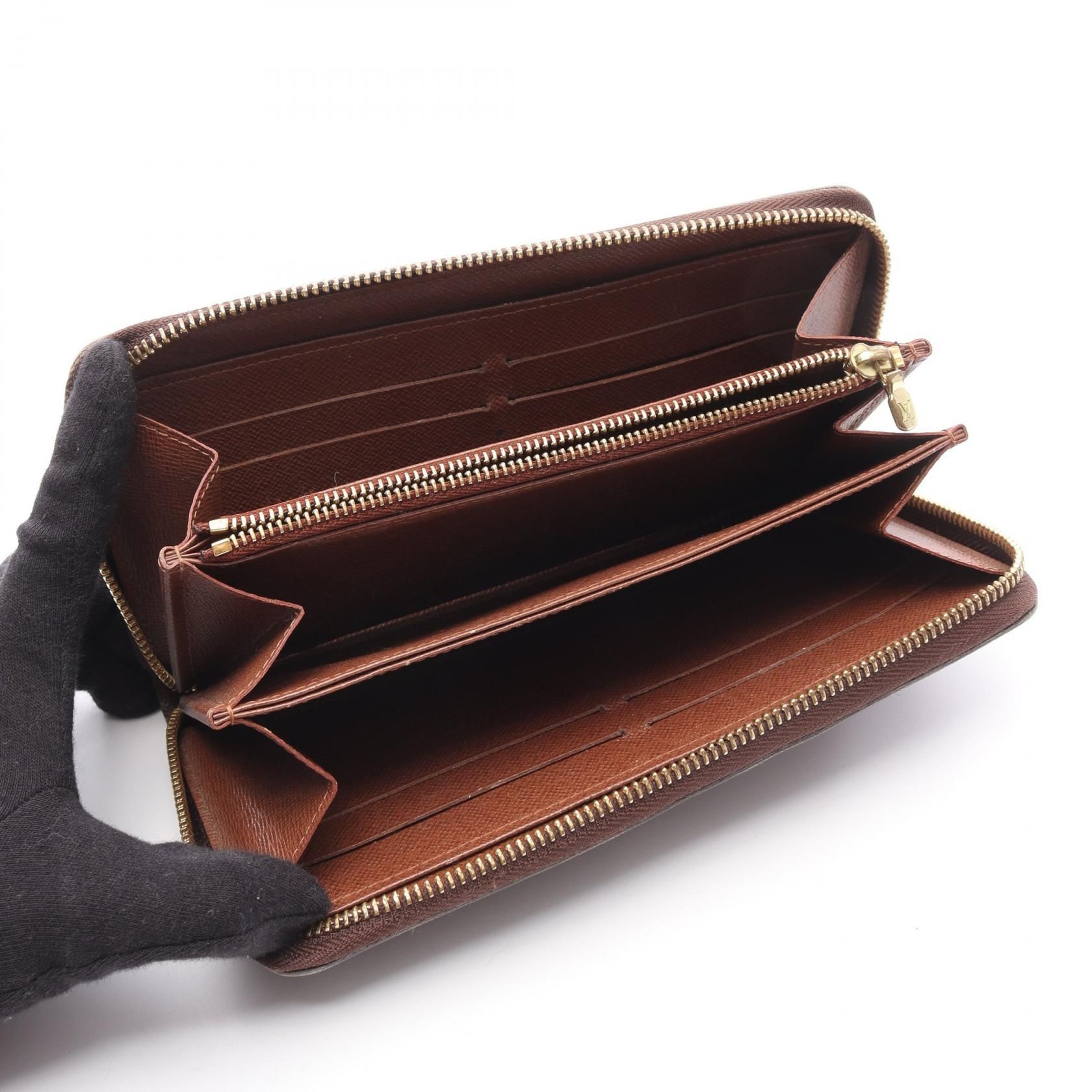 Louis Vuitton Zippy Wallet, Monogram