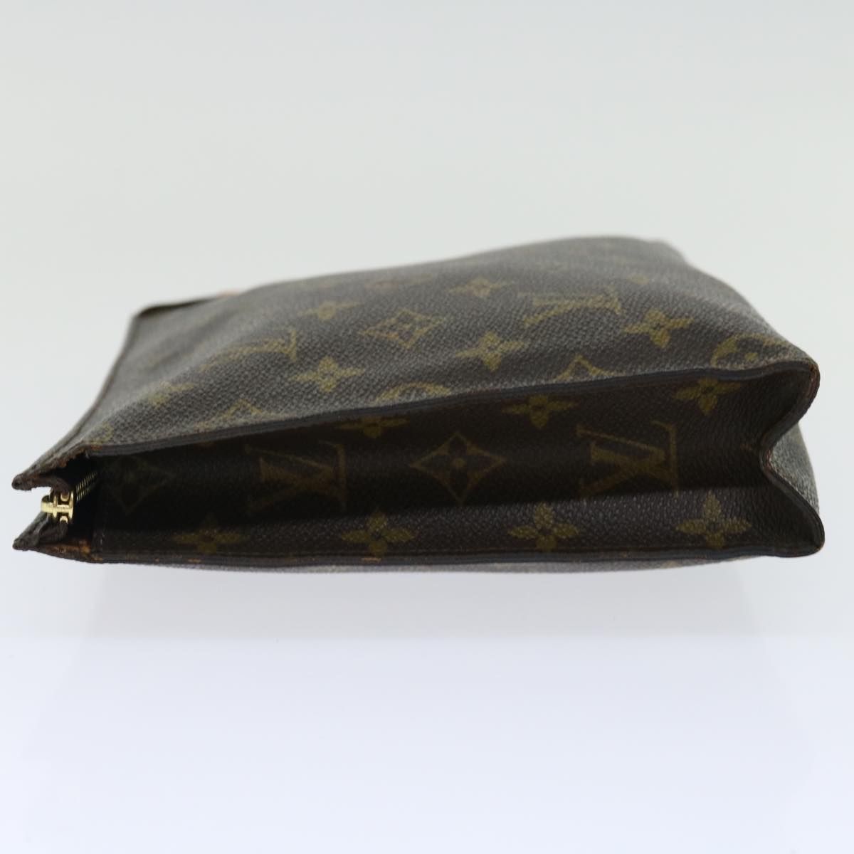 Louis Vuitton Poche Toilette 26, Monogram