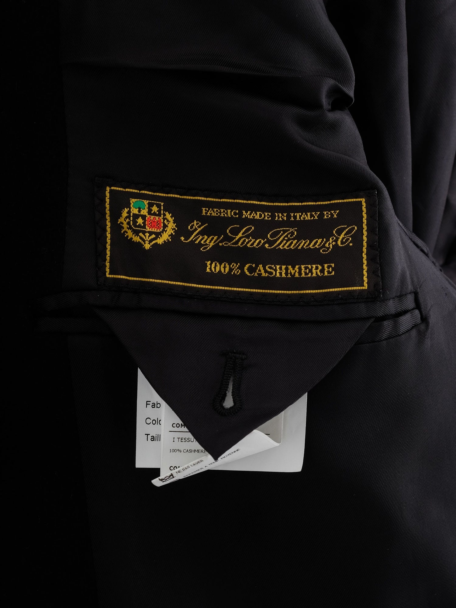 Excellent Smalto Black Cashmere Coat with Fur Collar Size XL