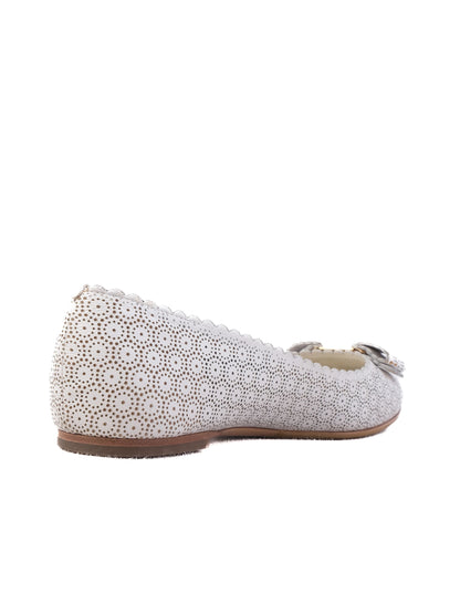 Excellent Salvatore Ferragamo White Leather Flats Size 36.5