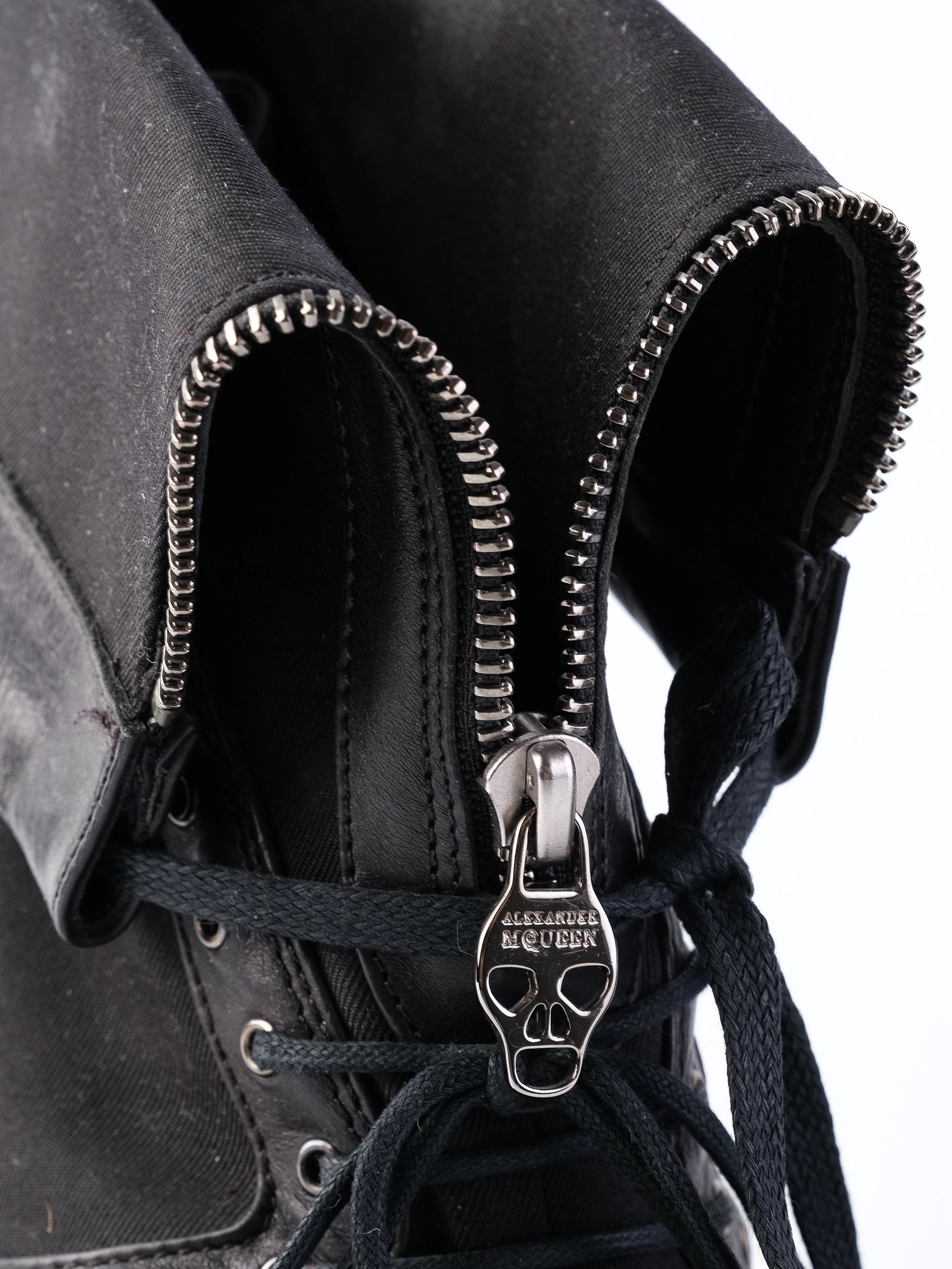 Good Alexander McQueen Black Leather Stiletto Booties Size 39